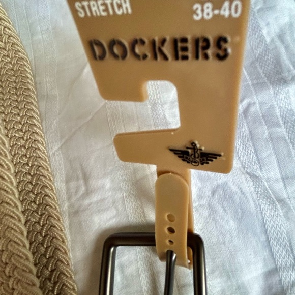 Dockers Men's Beige Stretch Belt - Picture 3 of 4